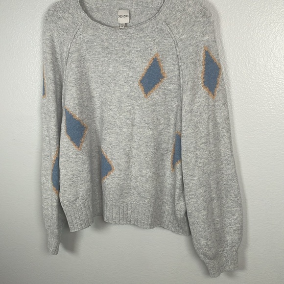 Nic + Zoe Cozy Up Geo Sweater in Gray balloon sleeve crew neck cropped medium - Picture 6 of 10